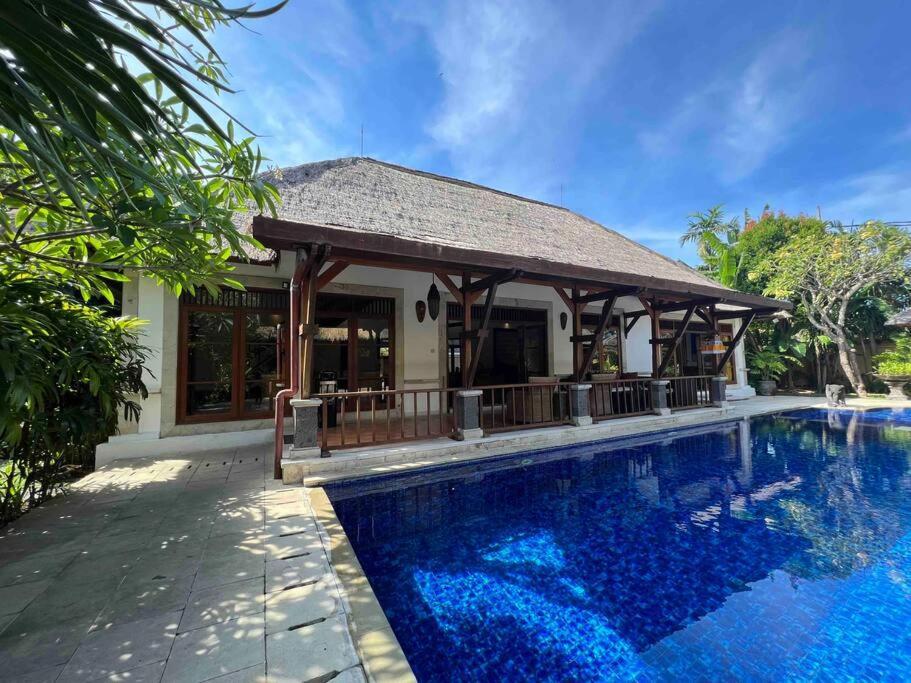 Bali Berg Villa, Sanur Екстериор снимка